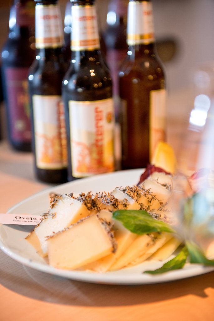 Bier & Käse im Schloßkeller / Fotografie für Social Media & Werbung